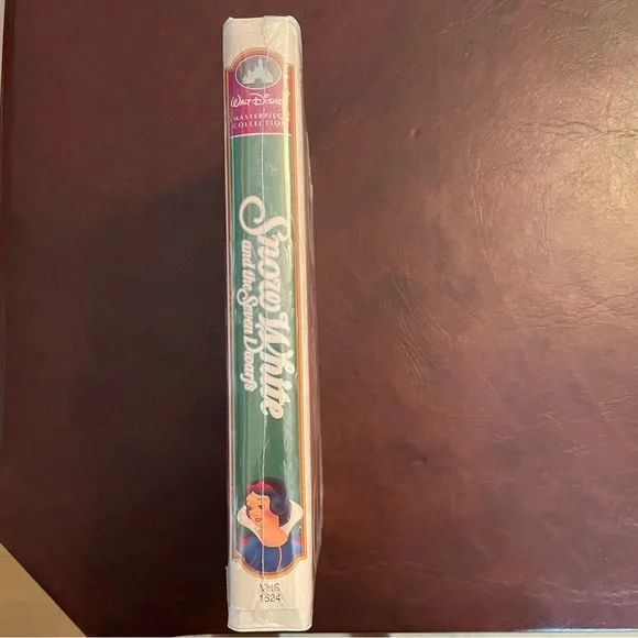 Snow White and the Seven Dwarfs -FactorySealedVHS Disney Masterpiece Collection - Picture 4 of 5